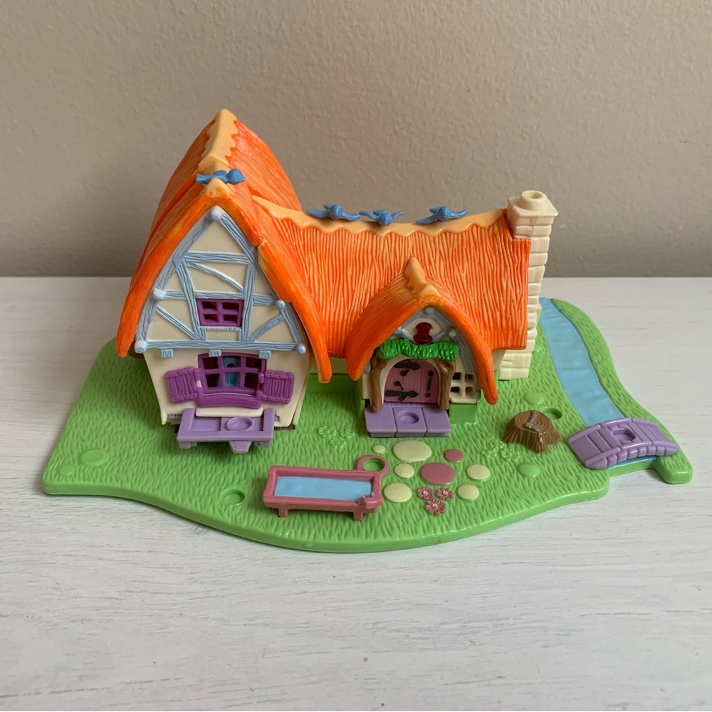 Vtg 1995 Bluebird Polly Pocket Disney Snow White & The 7 Dwarfs Light-up Cottage